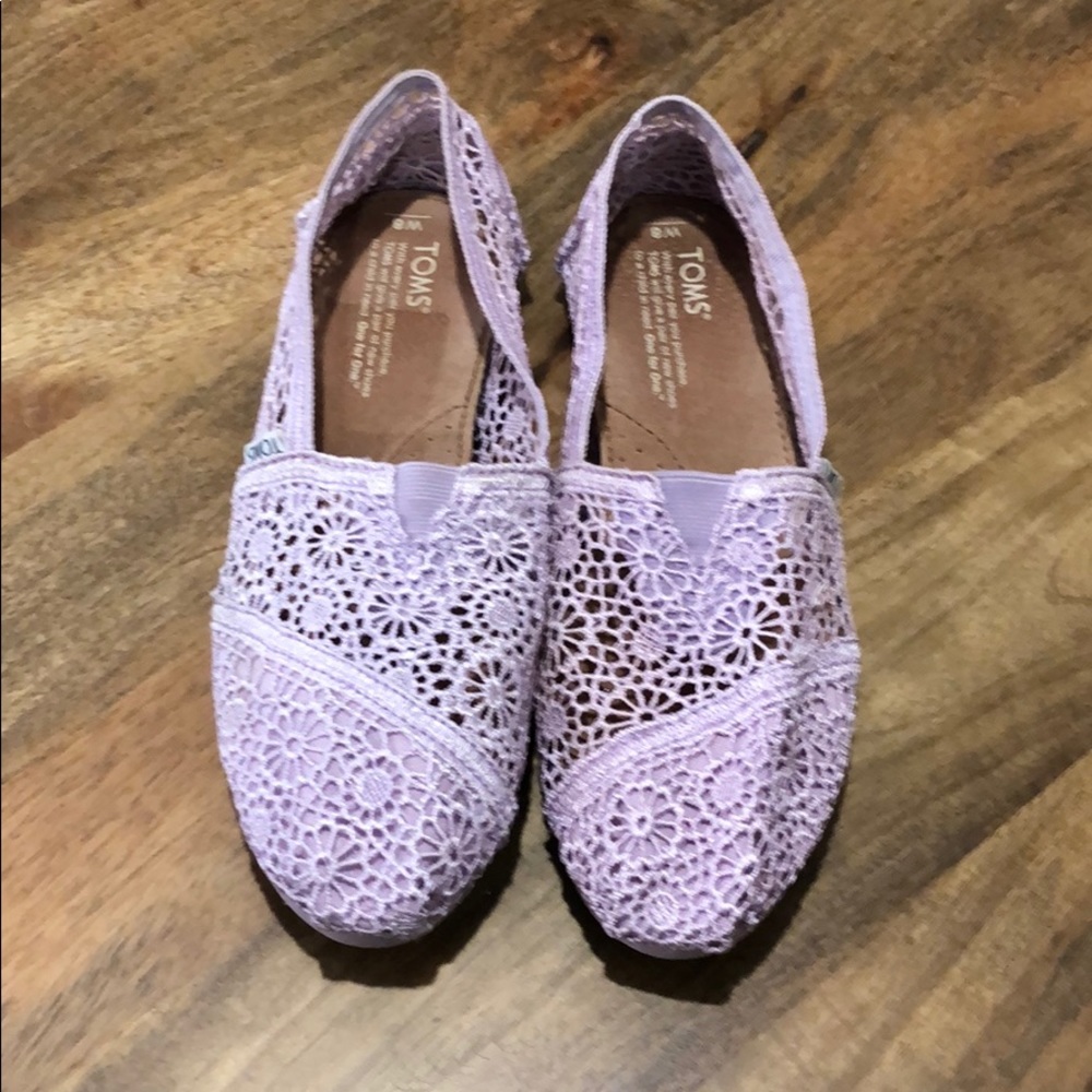 TOMS Crochet Slip Shoe - Lilac - Like New - Size 8